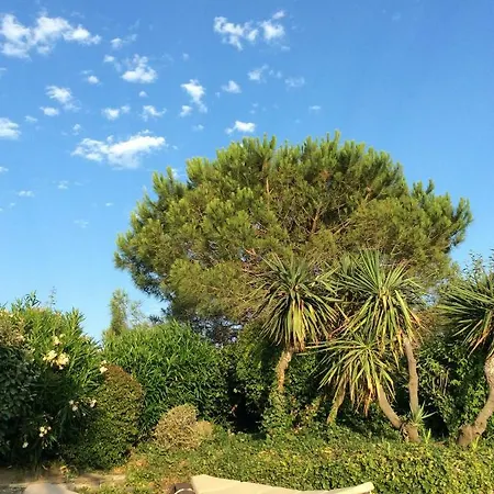 Cala Rossa Villa *